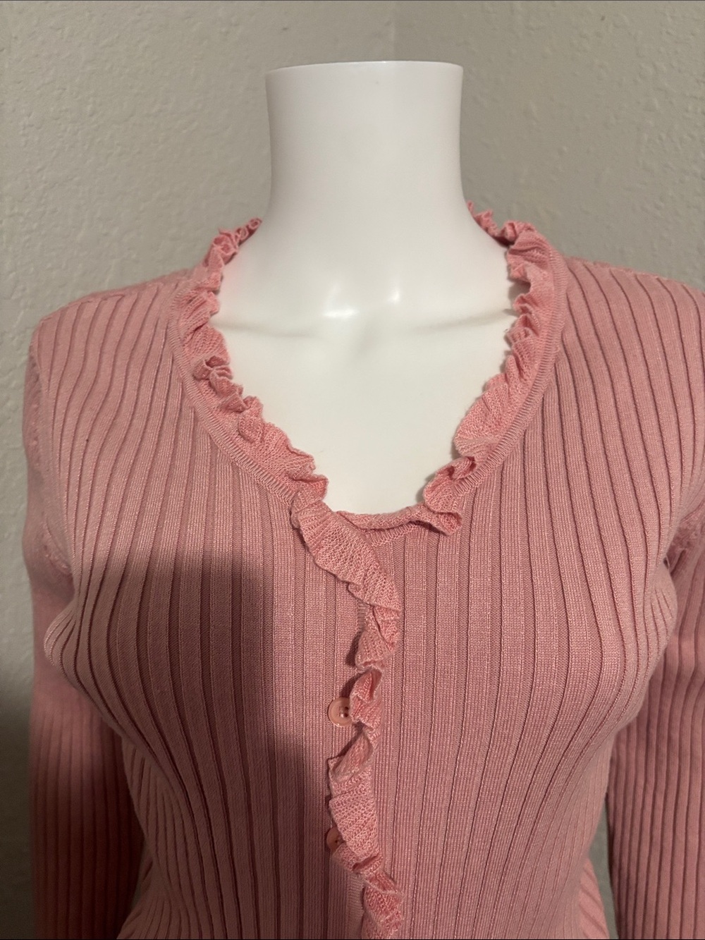 Carolyn Taylor Dusty Pink Ribbed Ruffle Cardigan - Picture 4 of 10